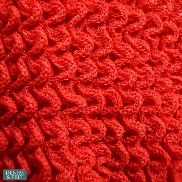 Monday Swimwear Palm Springs Top Chili Pepper Crinkle Red Bikini Voluptuous NEW - Picture 8 of 12